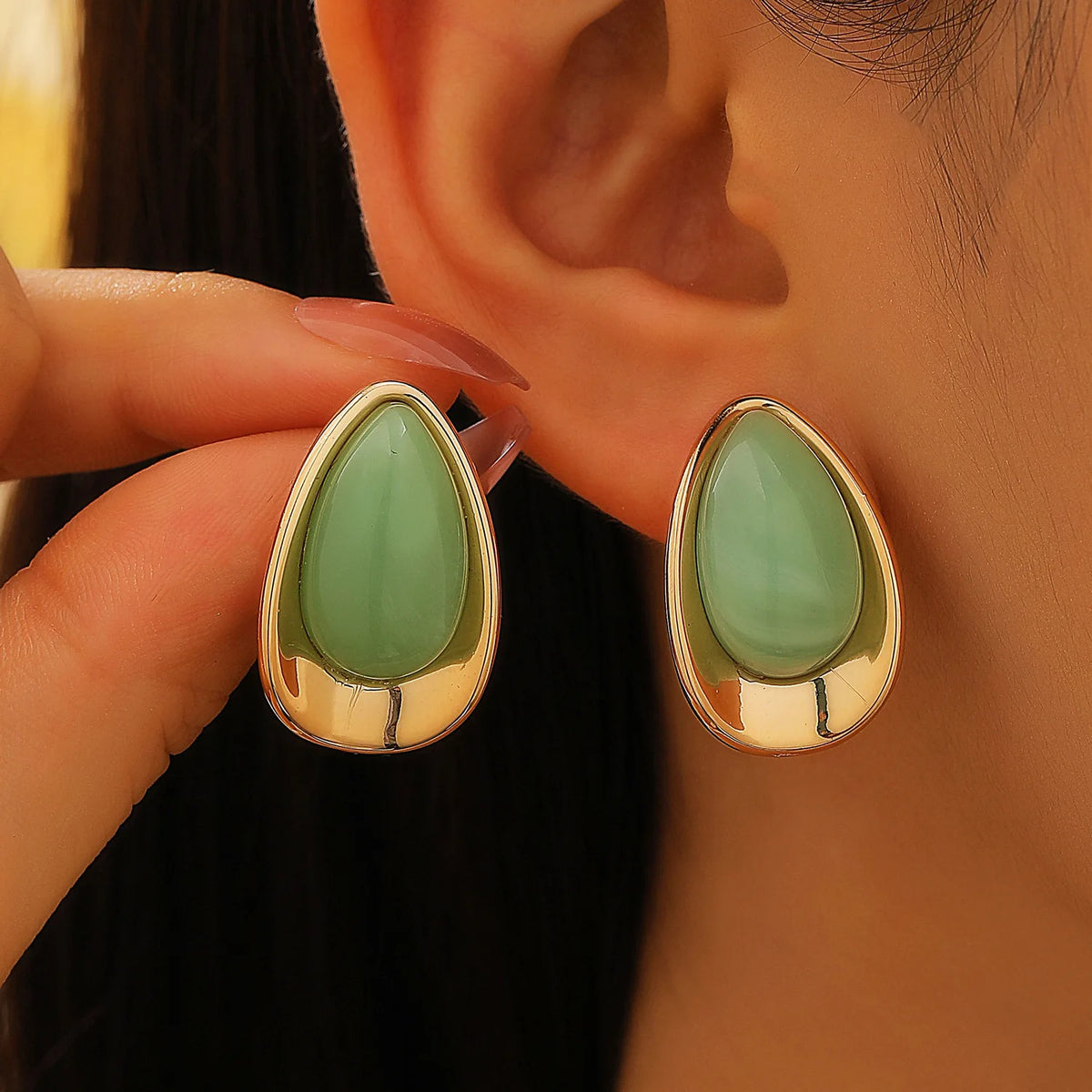 Brincos Aurora Gota D’Água | Elegância Minimalista