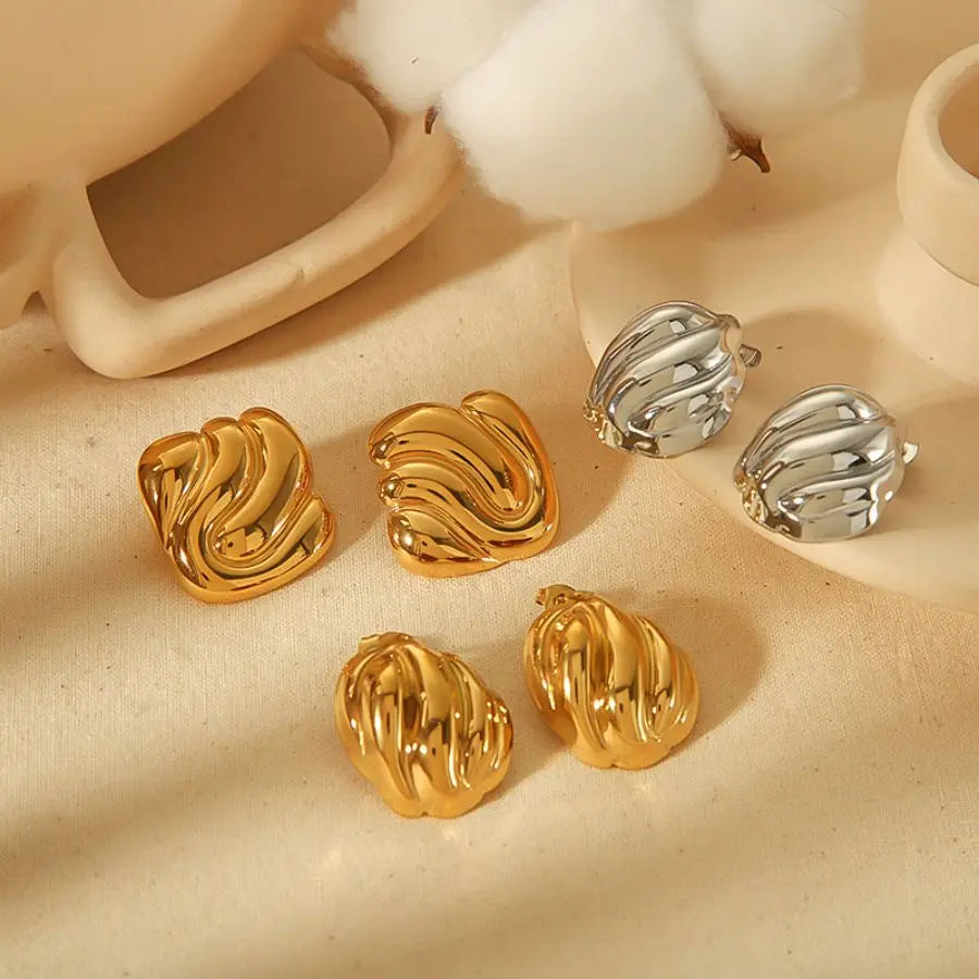 Brincos Ondara Ouro 18K | Design Geométrico Texturizado