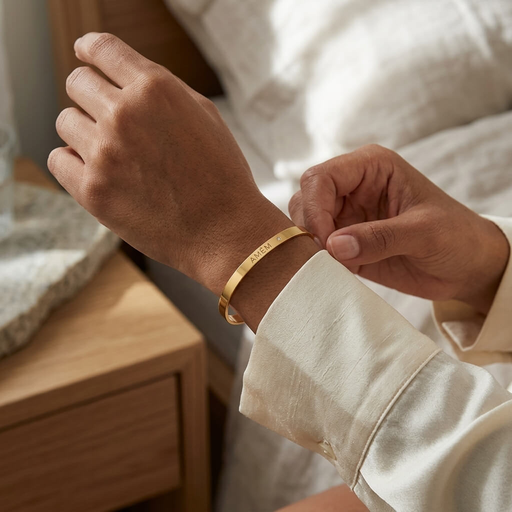 Bracelete com ponto de luz em zirconia banhado em ouro 18k Pulseira